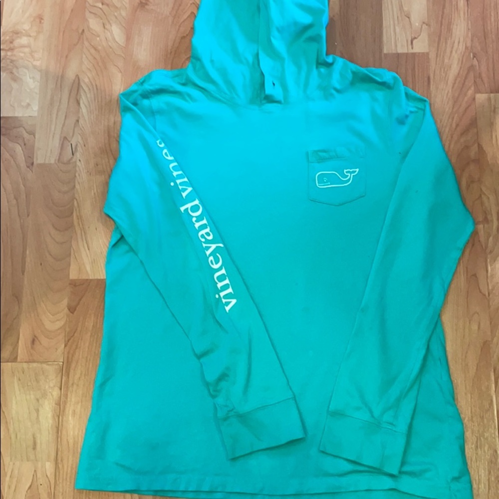 Vineyard Vines Hooded long sleeve tee
